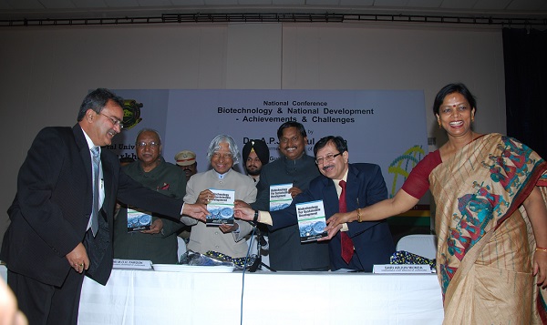 Book Release by Dr. A.P.J. Abdul Kalam at Centre for Bioinformatics